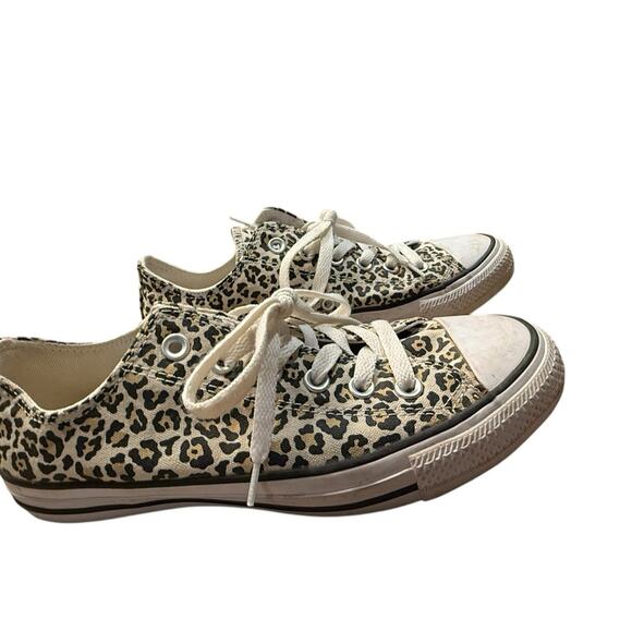 Converse Women’s Size 8 Leopard Print Lace-Up Sneakers - Picture 5 of 8